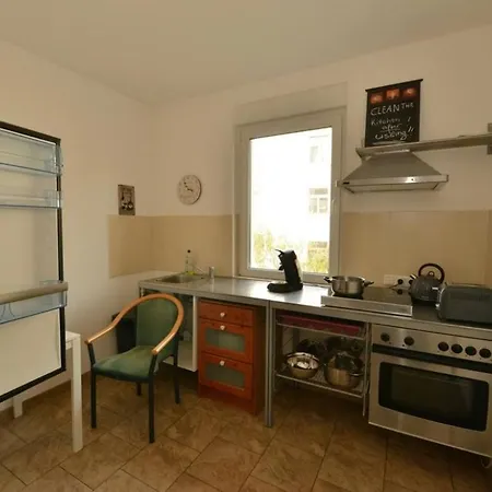 Ruhige 3 Zimmerwohnung In Moeckern Apartment