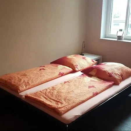 Apartment Ruhige 3 Zimmerwohnung In Moeckern *